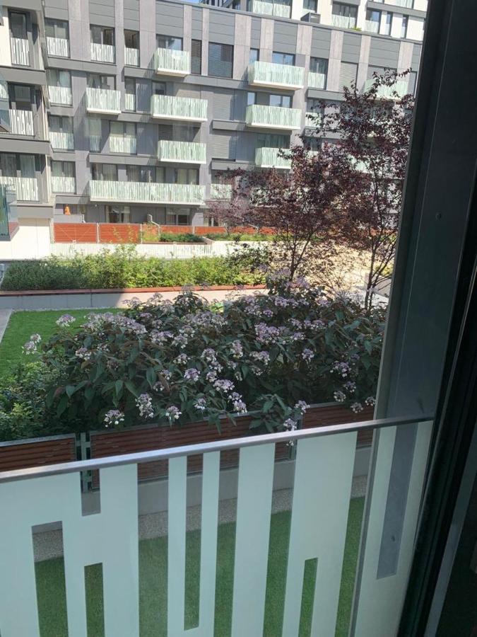 Residence Garden Tower - 8 Min Do Centra, Garaz Prague Exterior photo